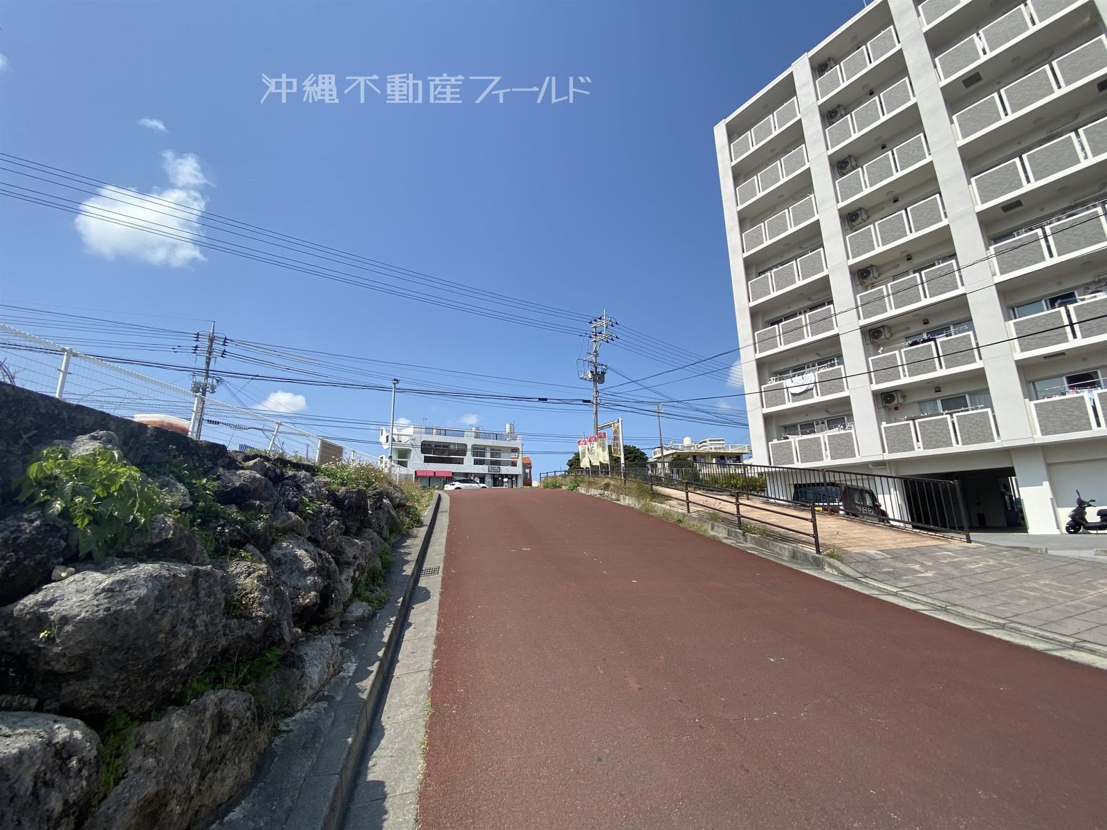 メゾンS&K与儀A棟