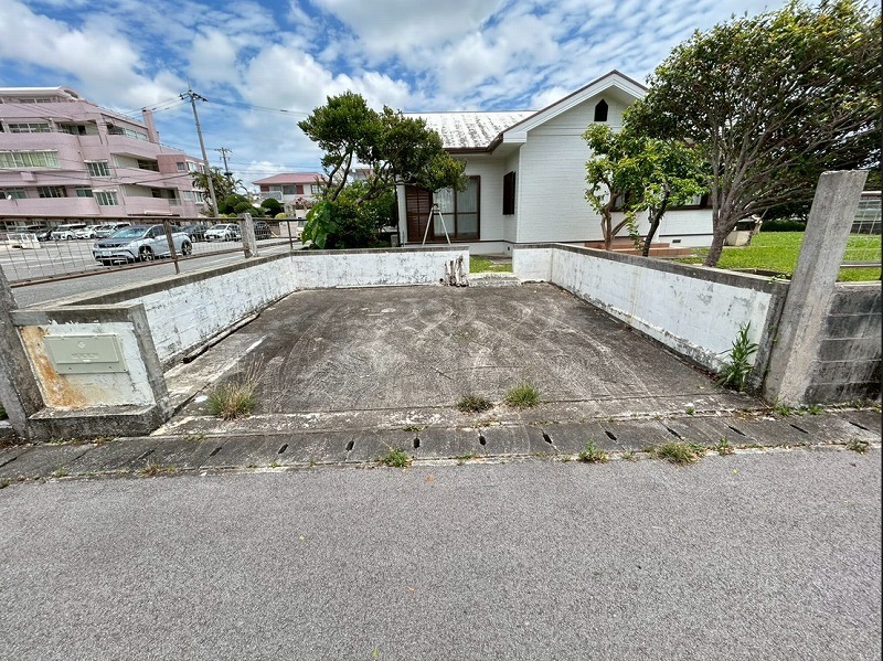 沖縄市泡瀬2丁目