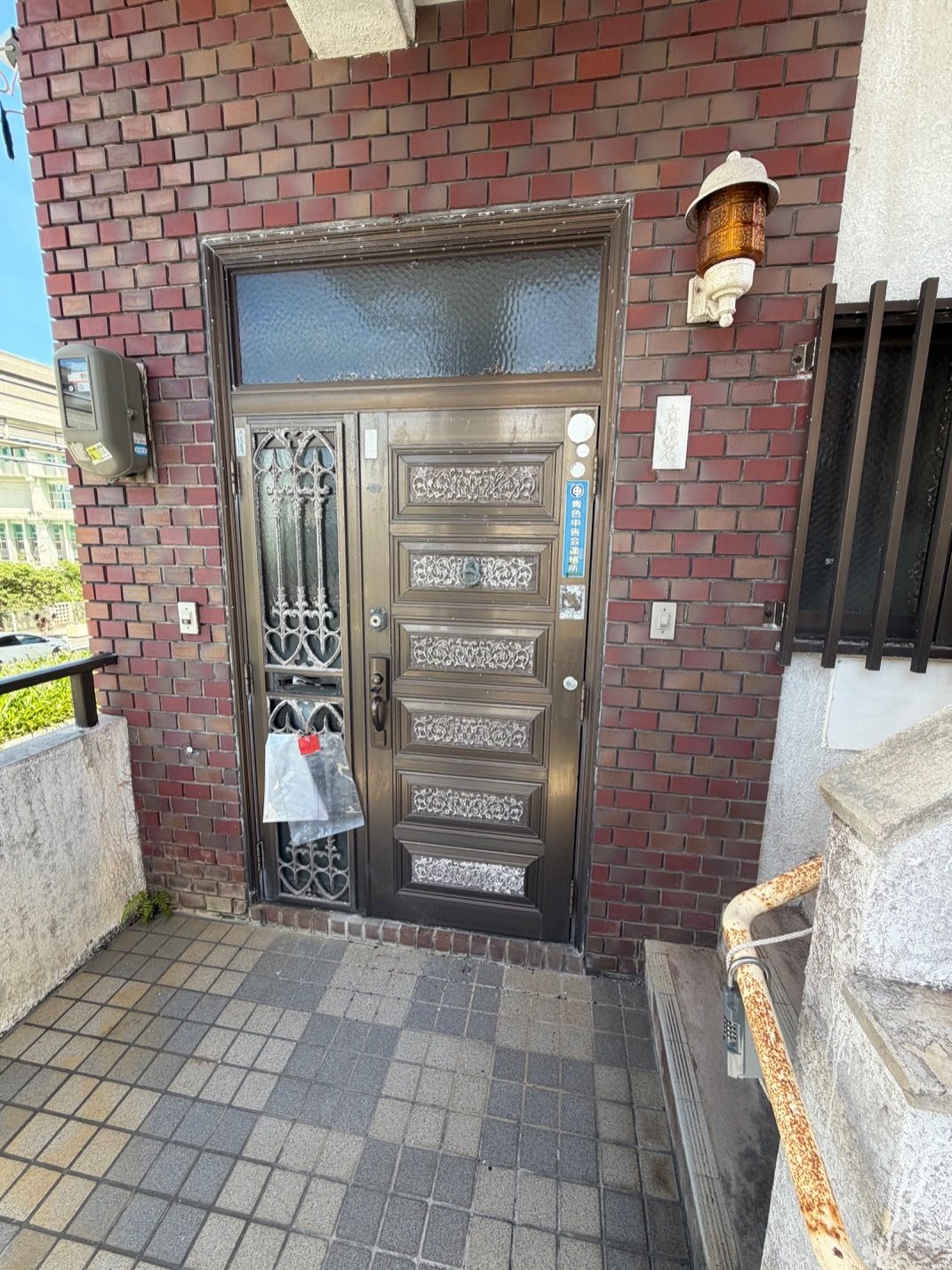 真境名ビル