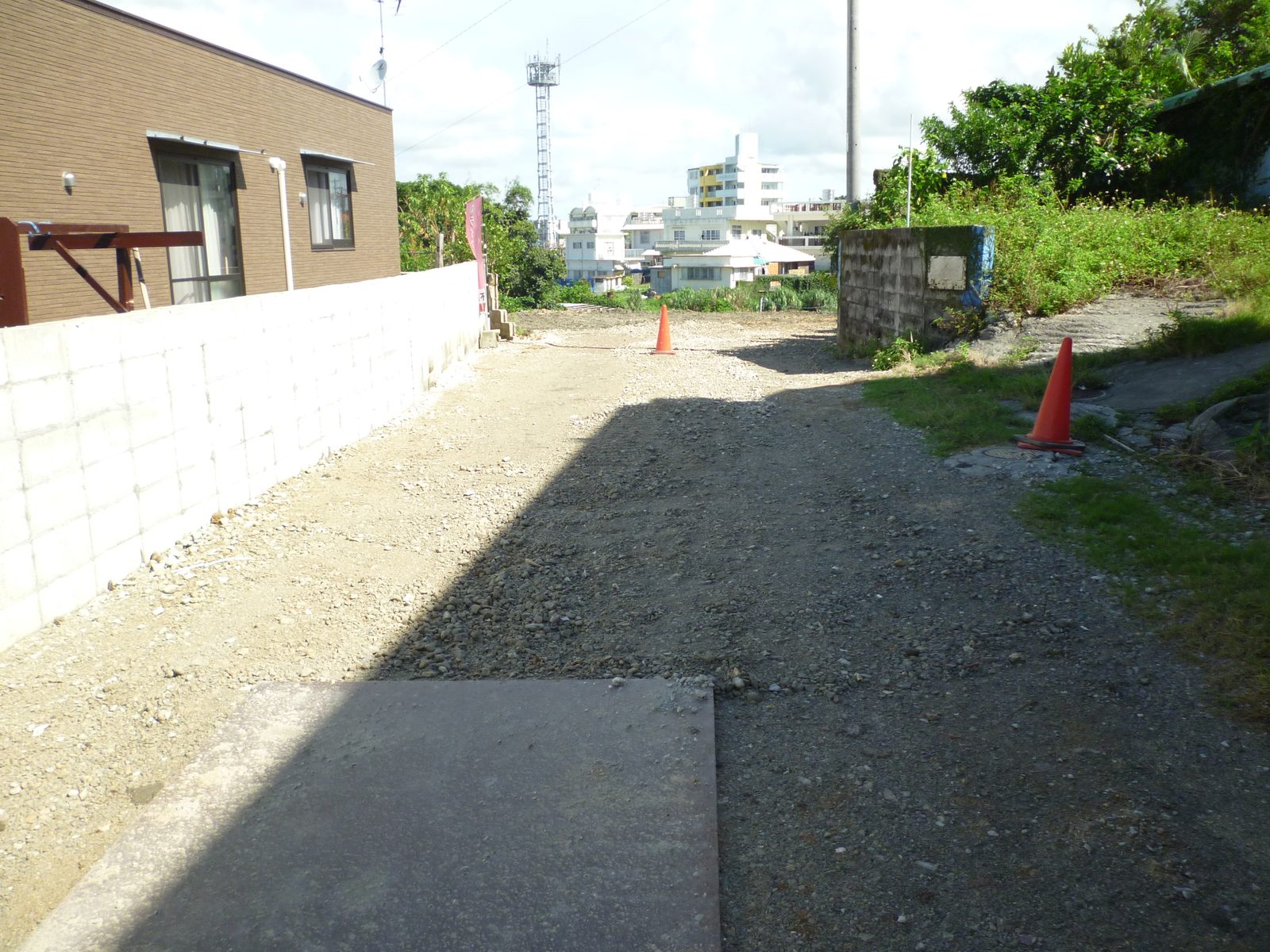 沖縄市山里1丁目