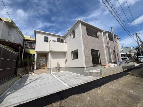 新建 Graffare宜野湾市野嵩第２期(全2栋) 合并（宜野湾市）