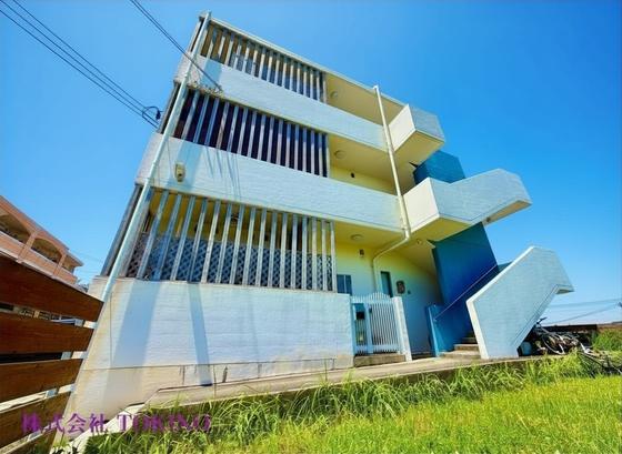 BLUE MANSION 001 #3-- (Nago City)
