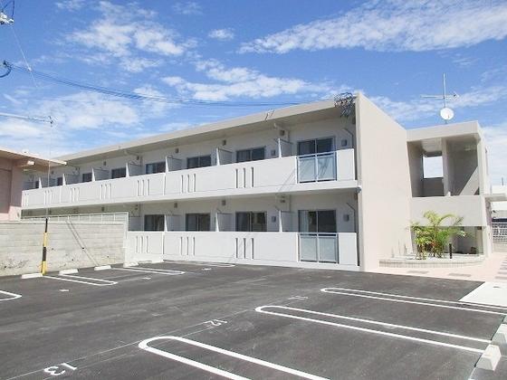 MIRANDA Family宮里 106号（沖縄市）
