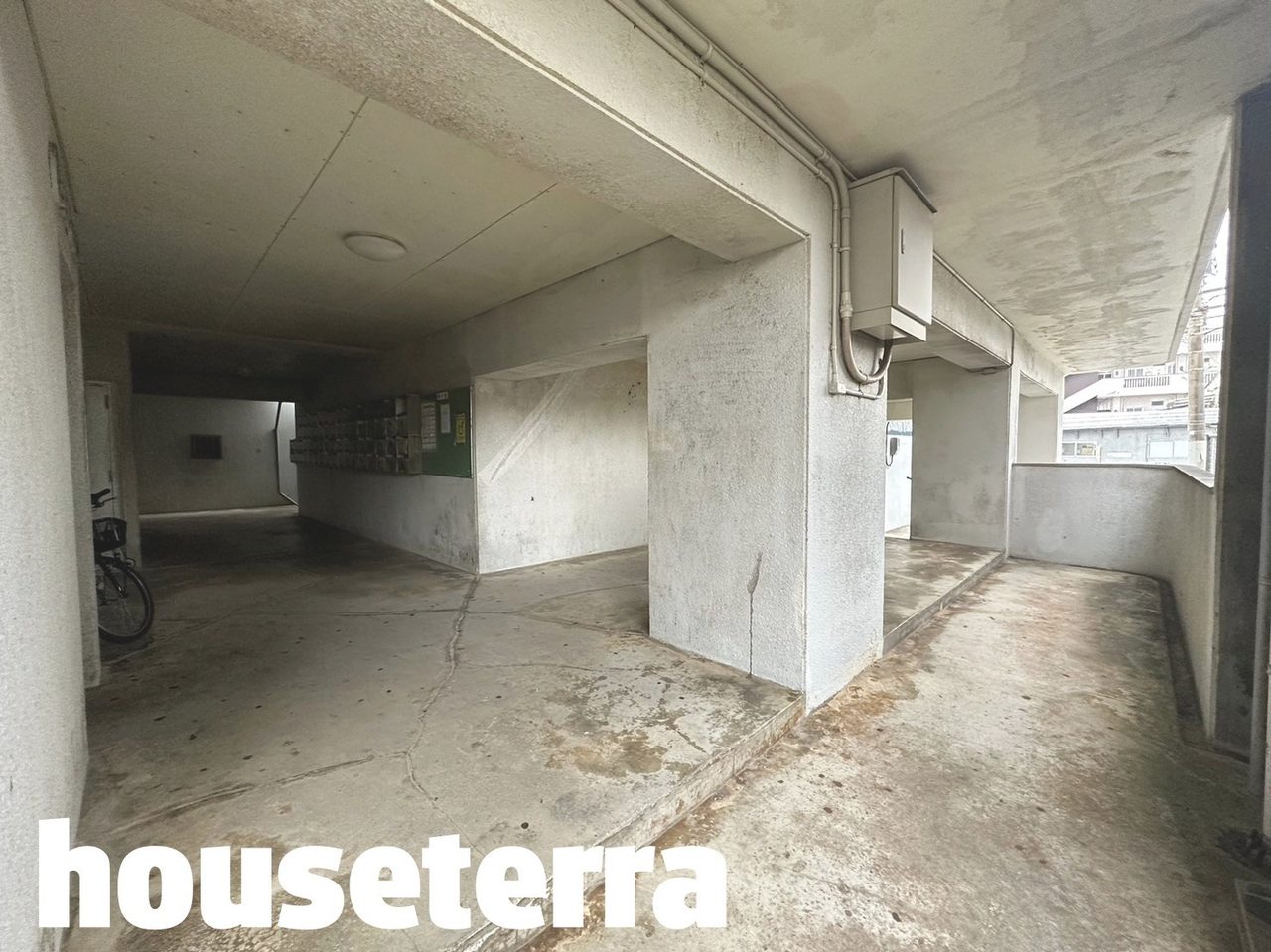 Photos of Maison S&K Yogi Building A (Condominium in Okinawa City) 10