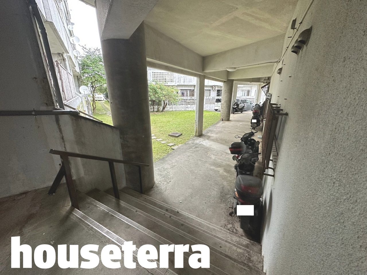 Photos of Maison S&K Yogi Building A (Condominium in Okinawa City) 12