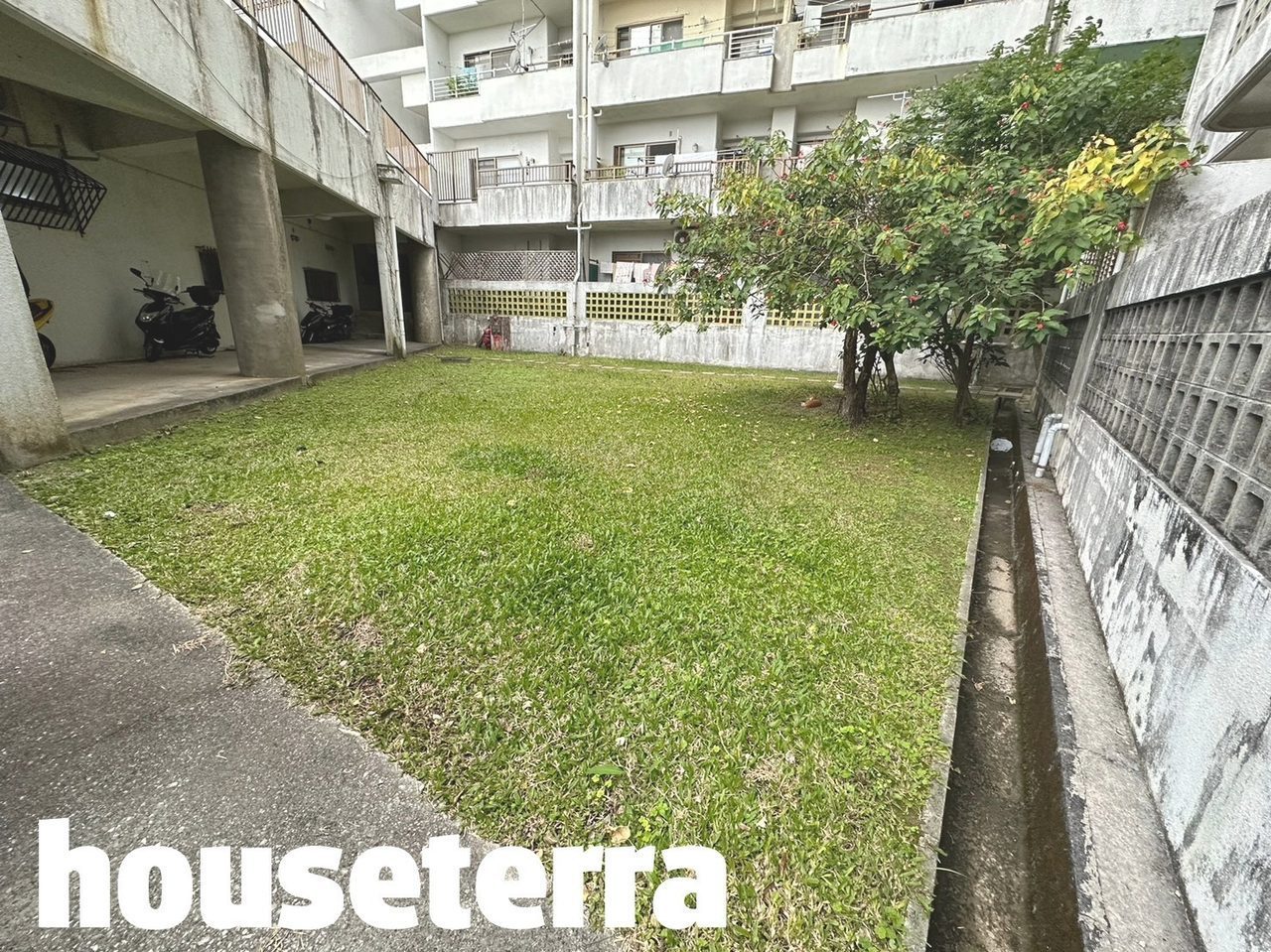 Photos of Maison S&K Yogi Building A (Condominium in Okinawa City) 16