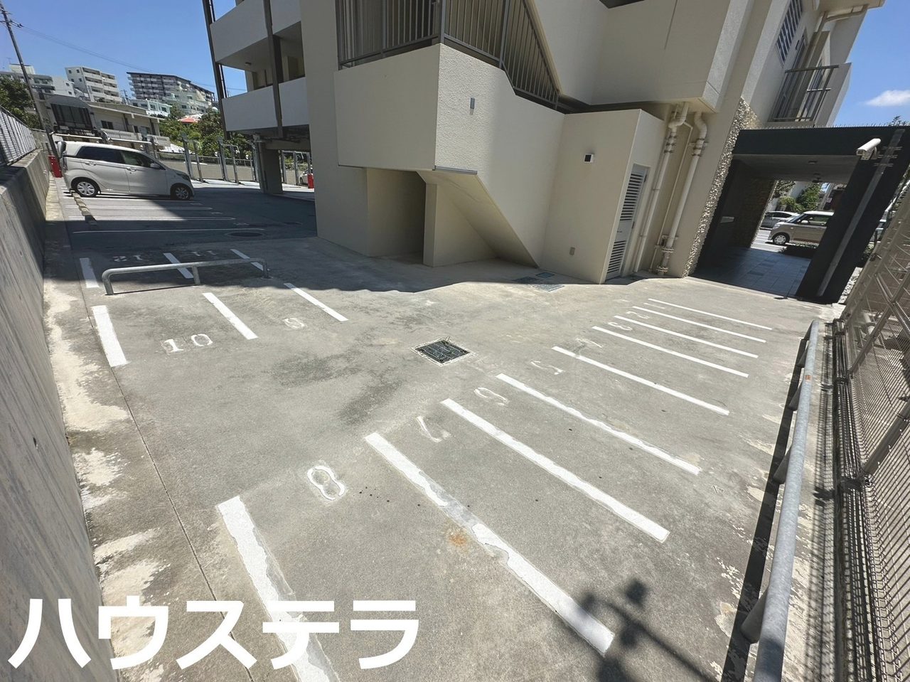 Photo 13 of Comfort Yamazato Rycom Tower (Okinawa City, Apartment)
