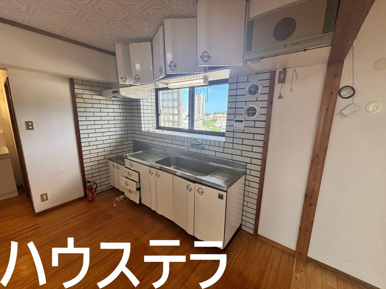 Photos 25 of Marutaka Mansion 2 (Chatan Town / Apartment)