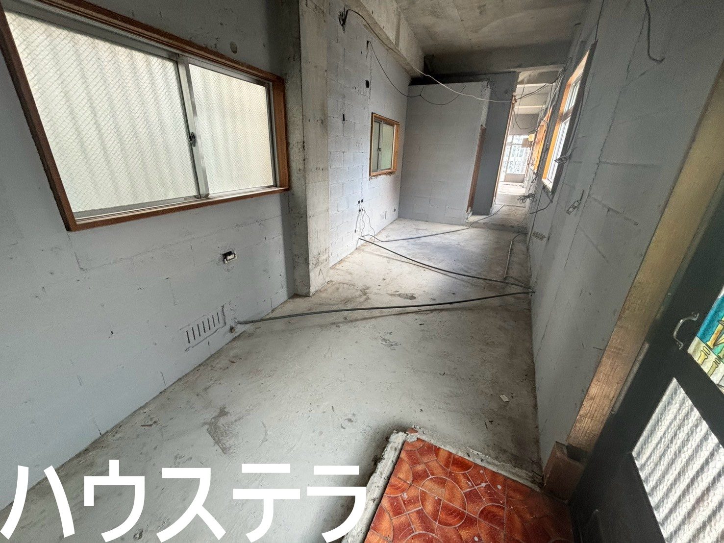 沖縄市園田1丁目 2F(沖縄市・マンション)の写真3