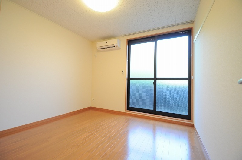 Photo 12 of Leopalace Ohana Room 301 (Apartment in Urasoe City)