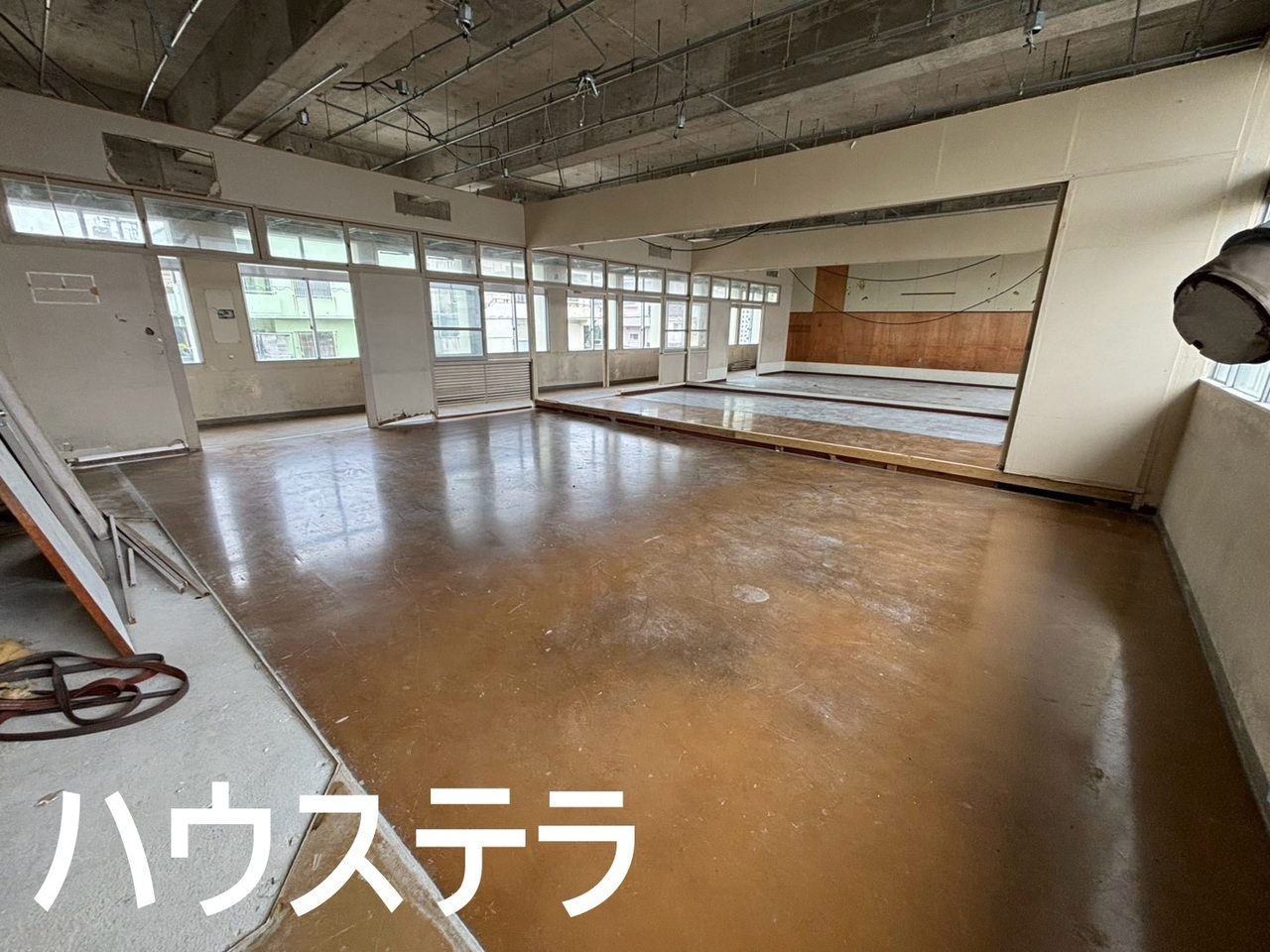バライルビル 2階(沖縄市・収益)の写真8