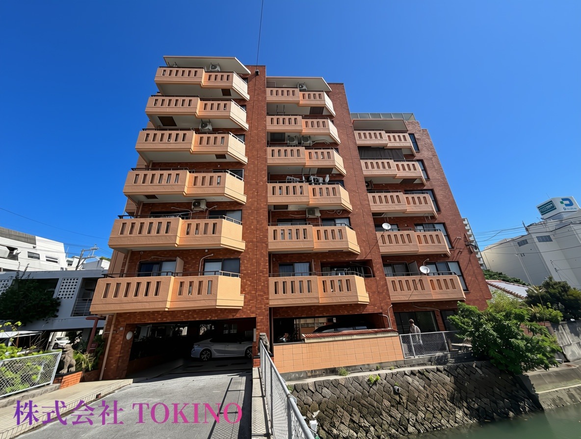 ライオンズマンション牧志（那覇市・マンション）の写真1