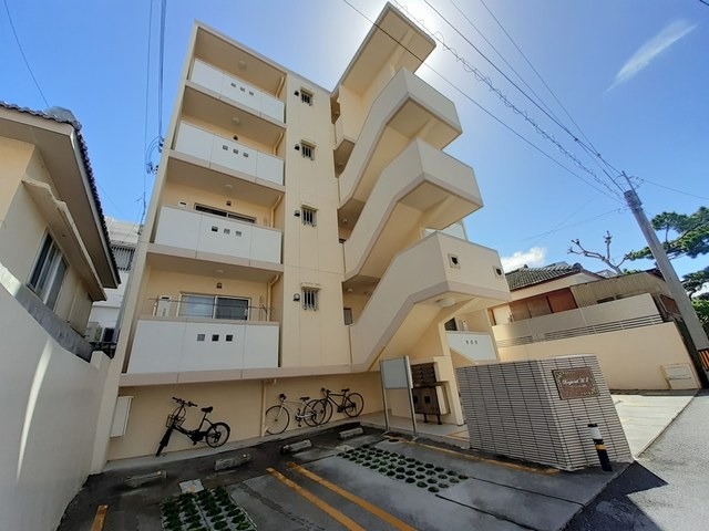 ブライトヒルM2 202号(那覇市・マンション)の写真3