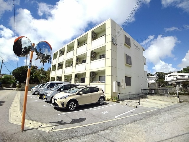 ハッピースクエア 302号(宜野湾市・マンション)の写真3