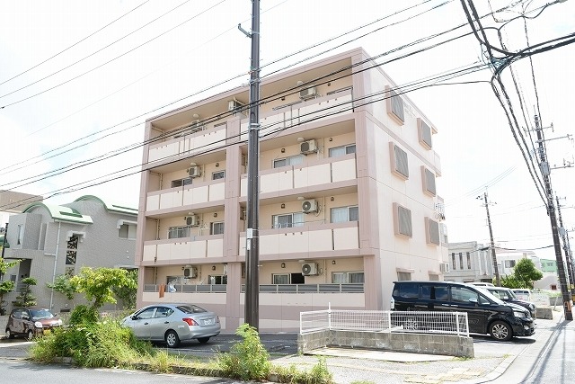 エレガントハウス 301号(那覇市・マンション)の写真3