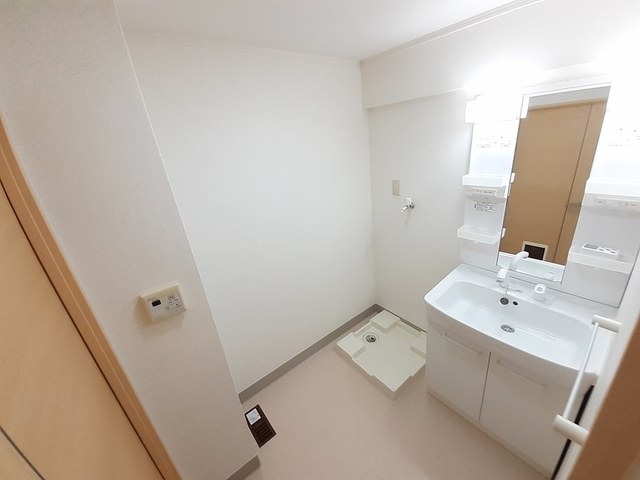 エレガントハウス 301号(那覇市・マンション)の写真8